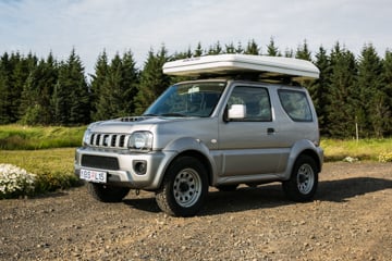 j Camper - AUTOMATIC 4x4 Suzuki Jimny or similar - 2 pers in a roof tent